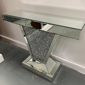 Crushed Diamond V Console